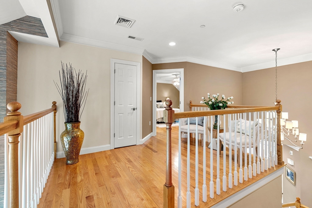 9 Muirfield Cir # 9