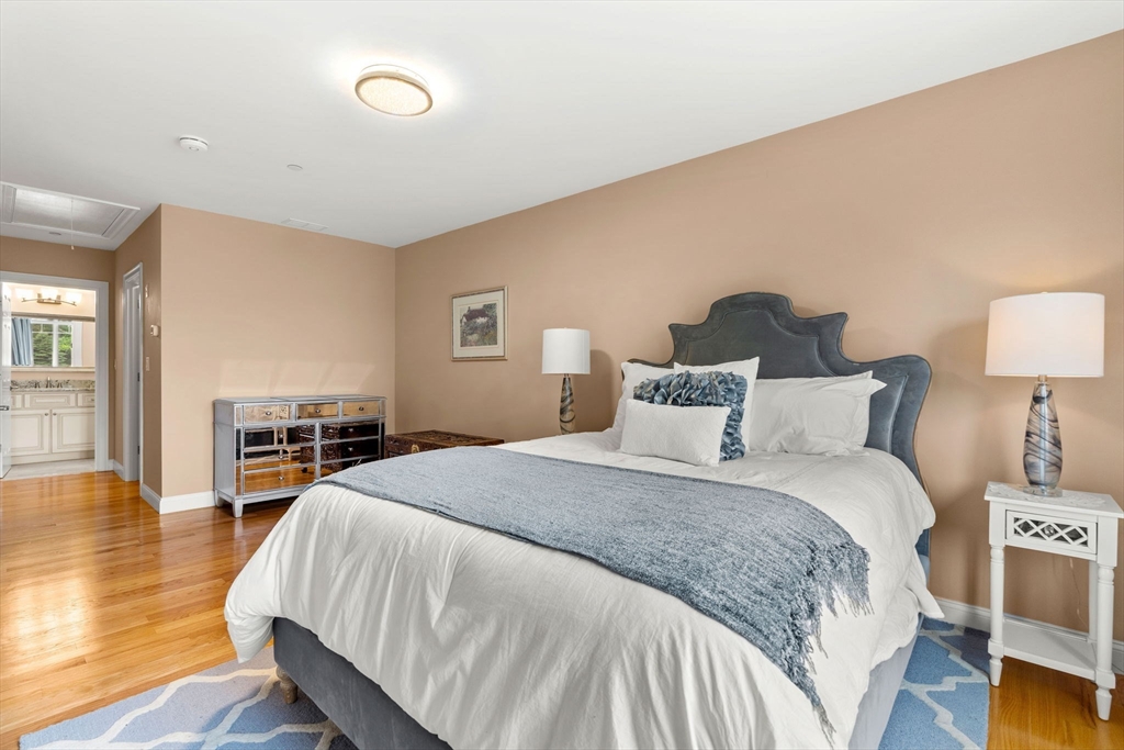 9 Muirfield Cir # 9
