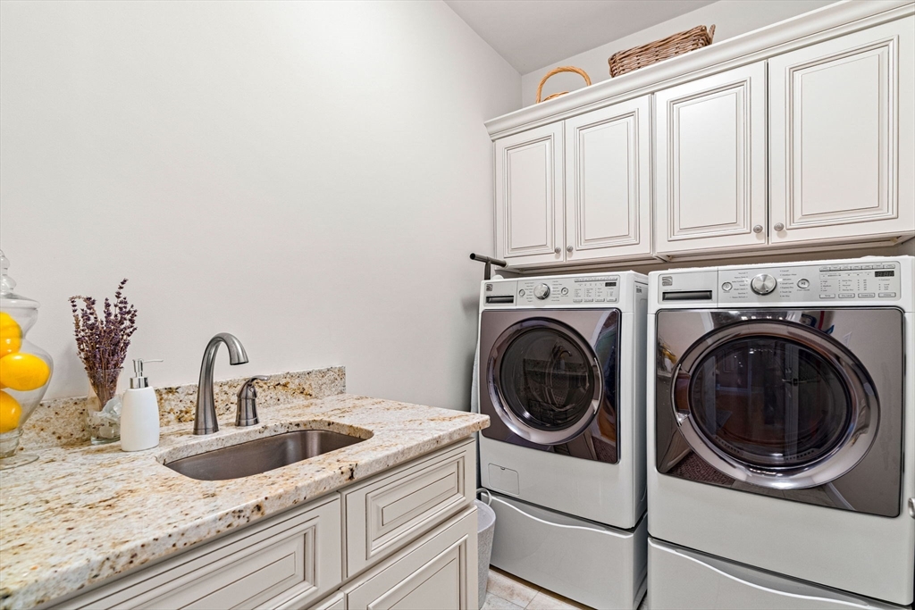 9 Muirfield Cir # 9