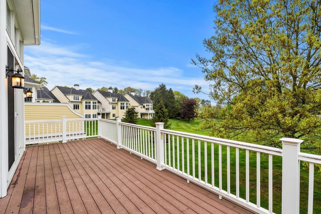 9 Muirfield Cir # 9