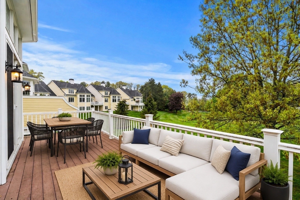 9 Muirfield Cir # 9