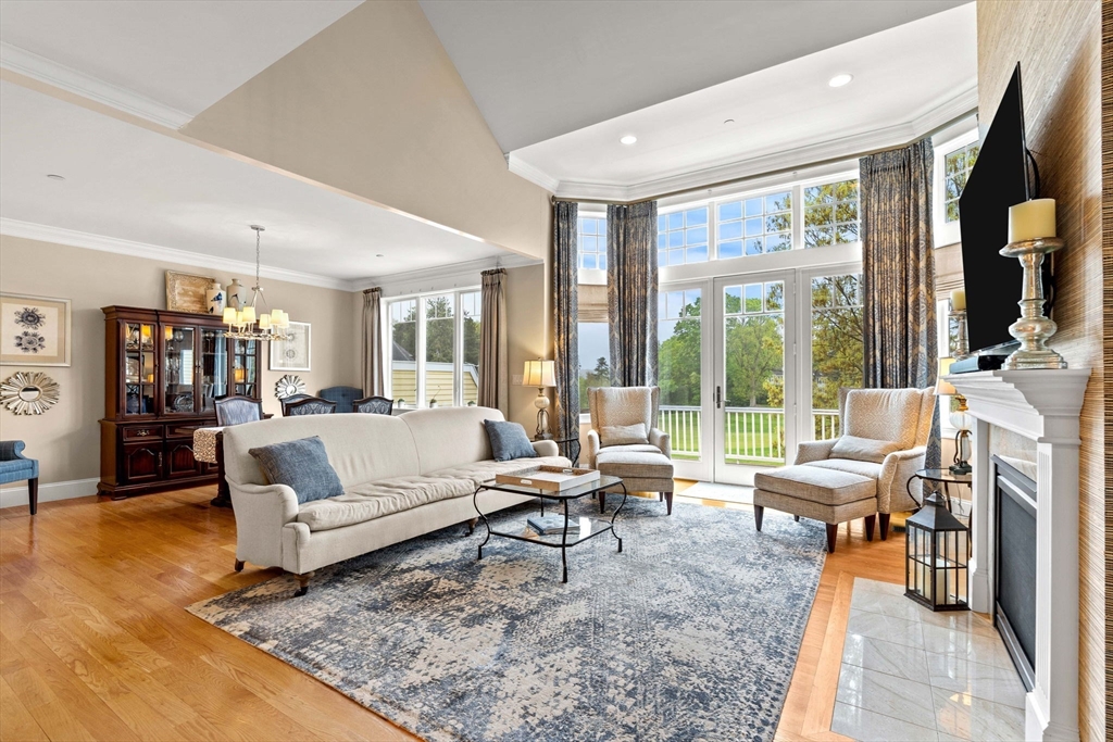 9 Muirfield Cir # 9