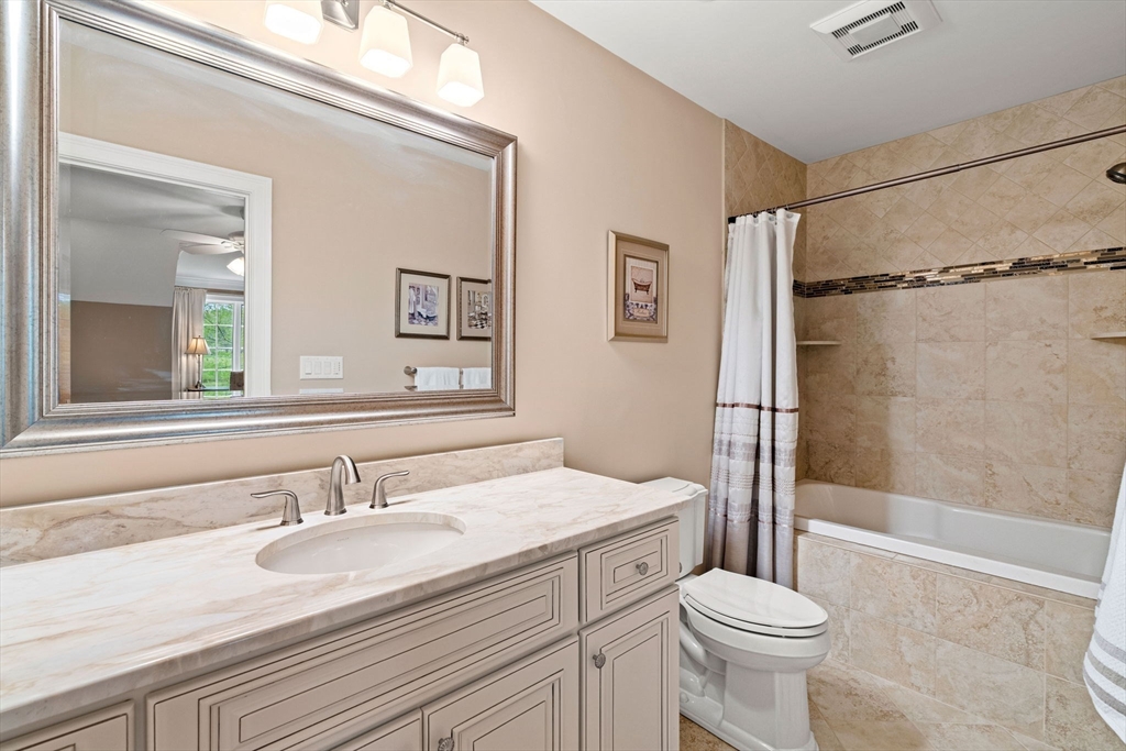 9 Muirfield Cir # 9