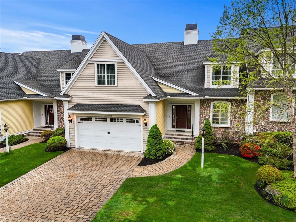 9 Muirfield Cir # 9