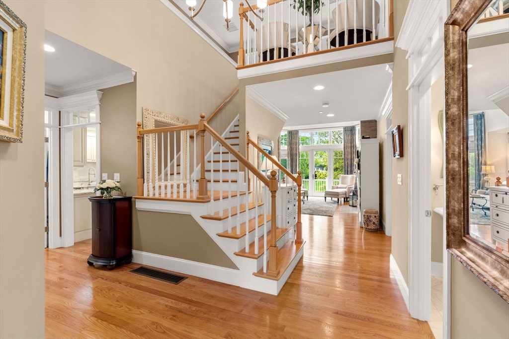 9 Muirfield Cir # 9