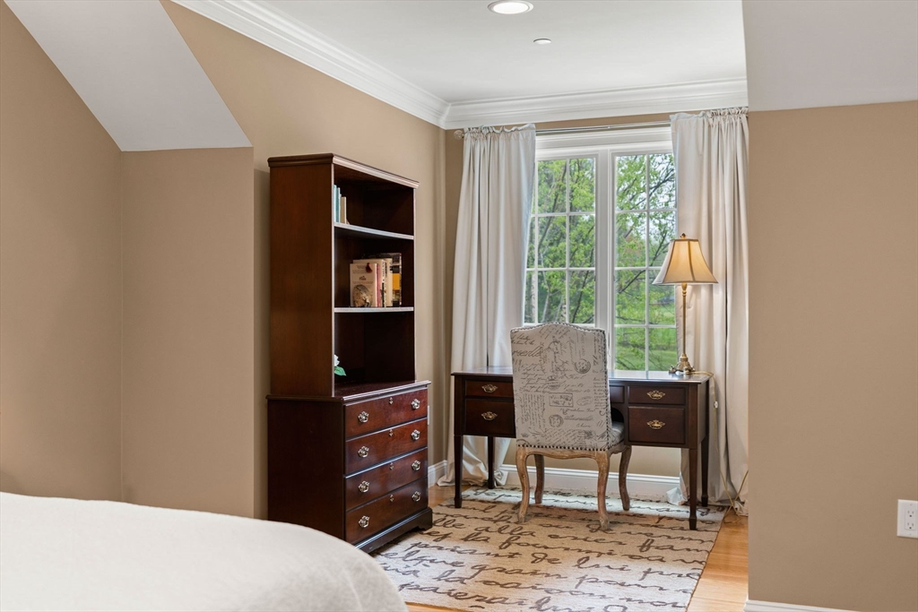 9 Muirfield Cir # 9