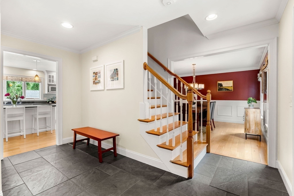 19 Crane Neck Street