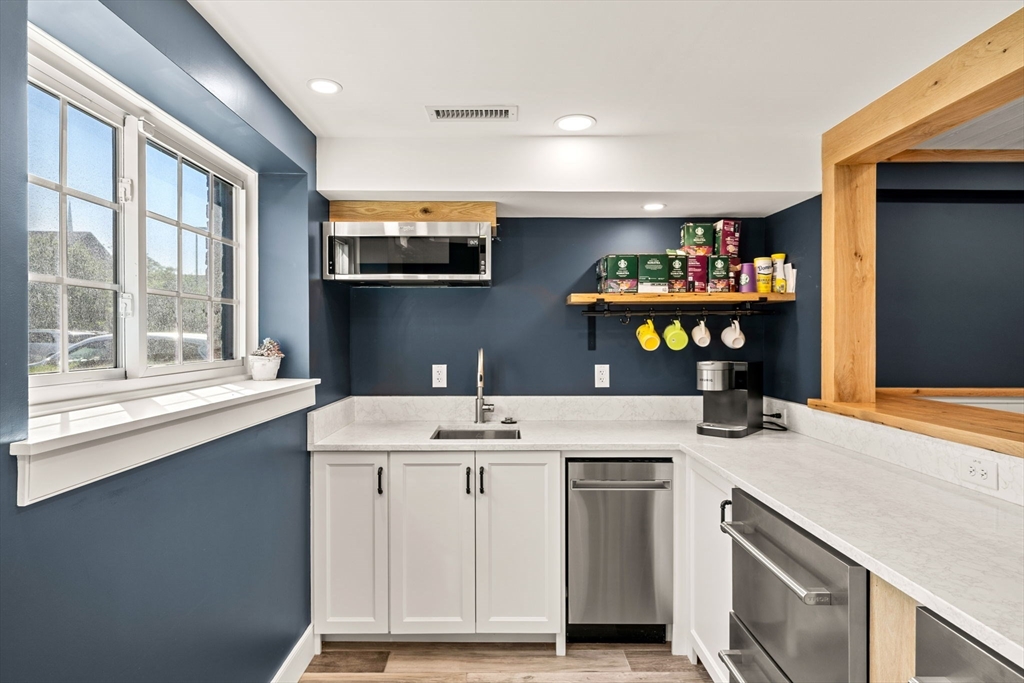 1 Merrimac St # 7