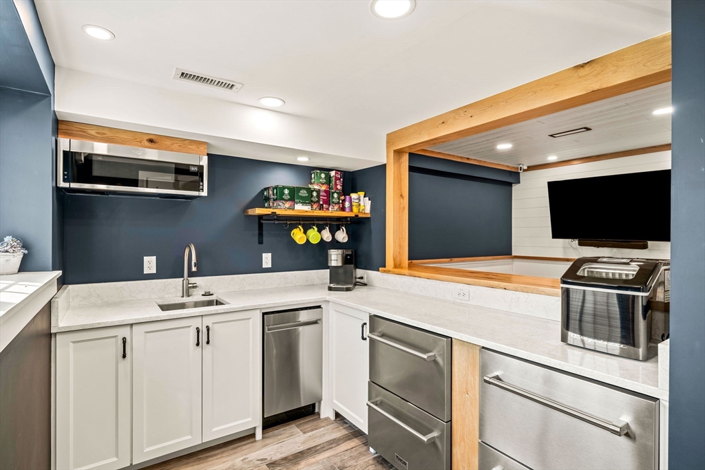 1 Merrimac St # 7