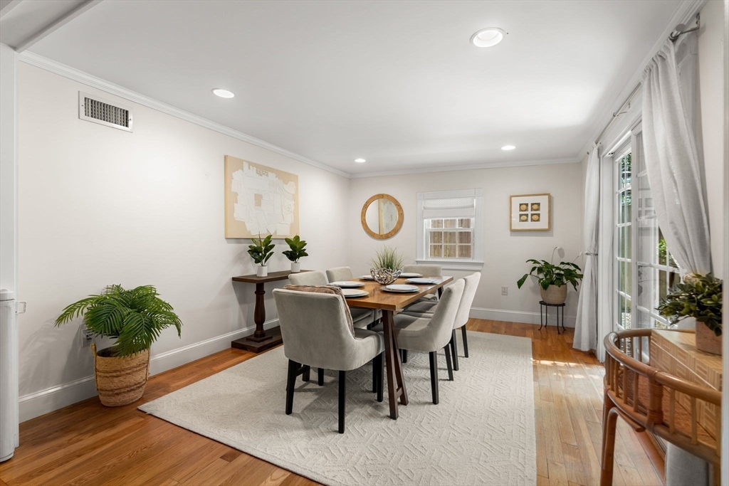 475 Merrimac St # 2
