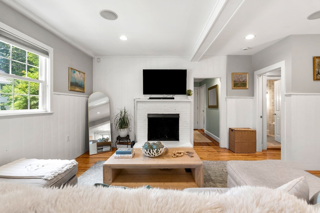 475 Merrimac St # 2