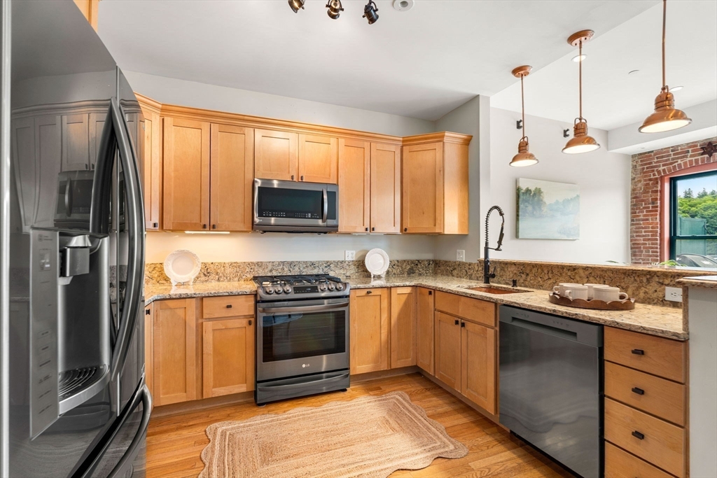 60 Merrimac St # 615