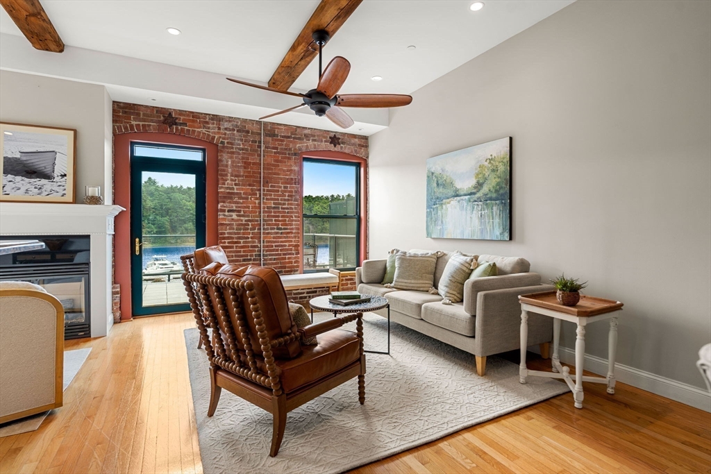 60 Merrimac St # 615