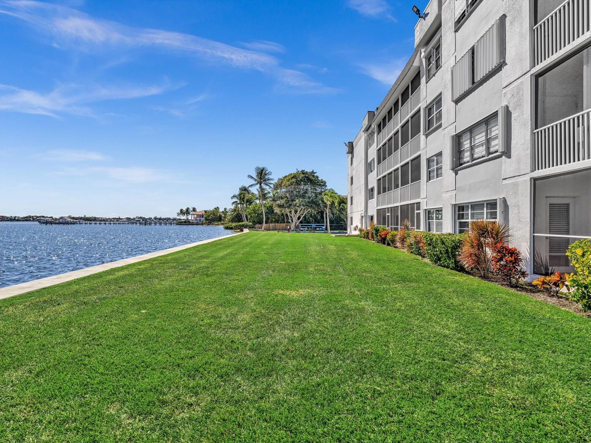 1516 S Lakeside Dr 317