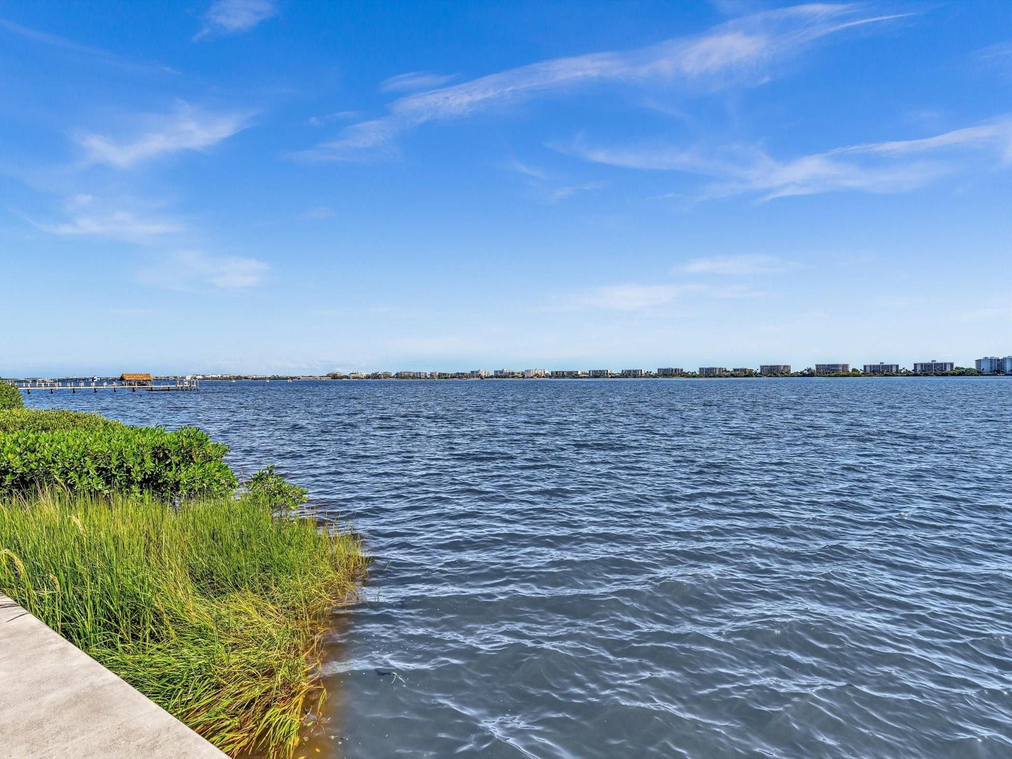 1516 S Lakeside Dr 317