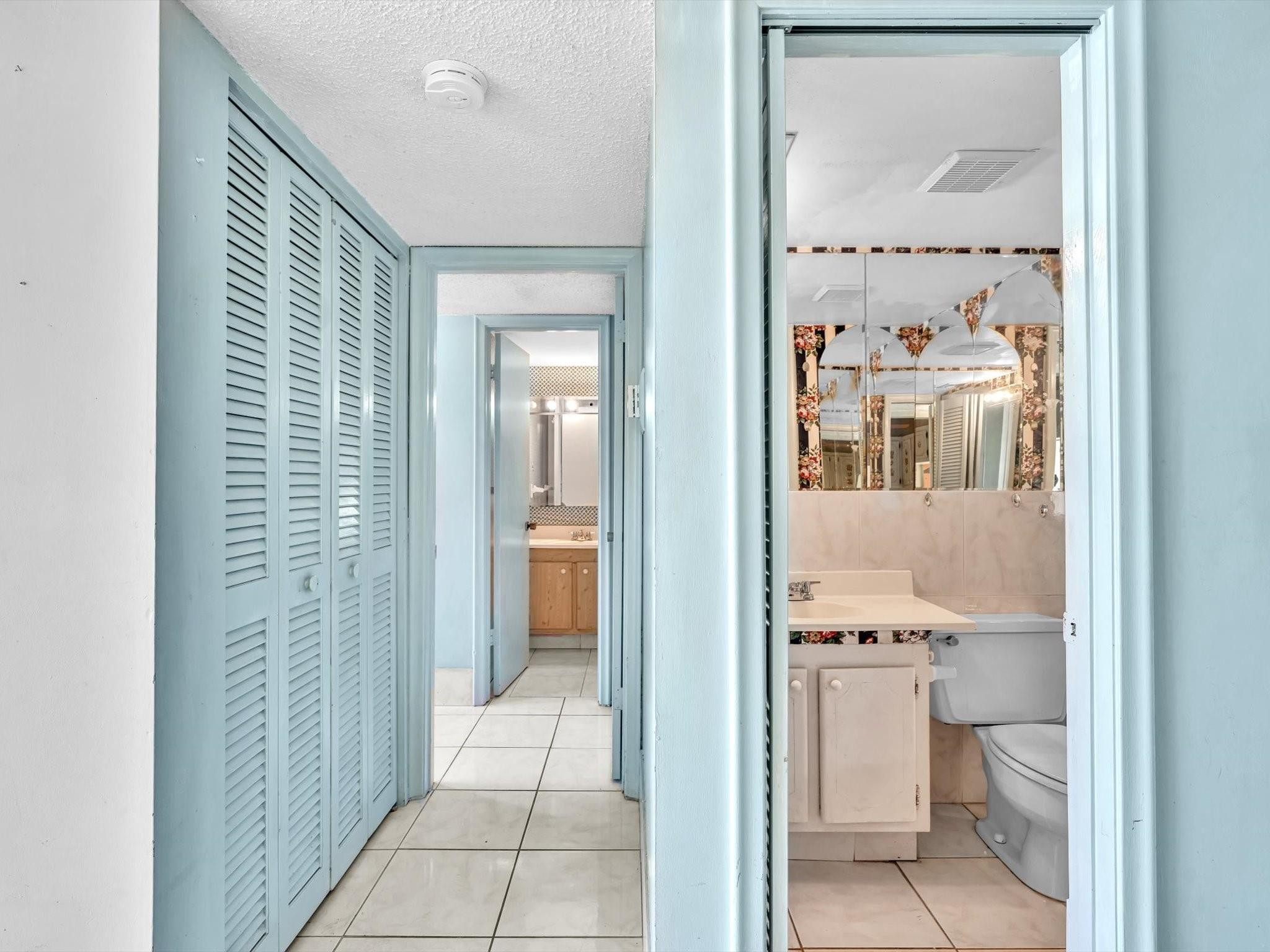 1516 S Lakeside Dr 317