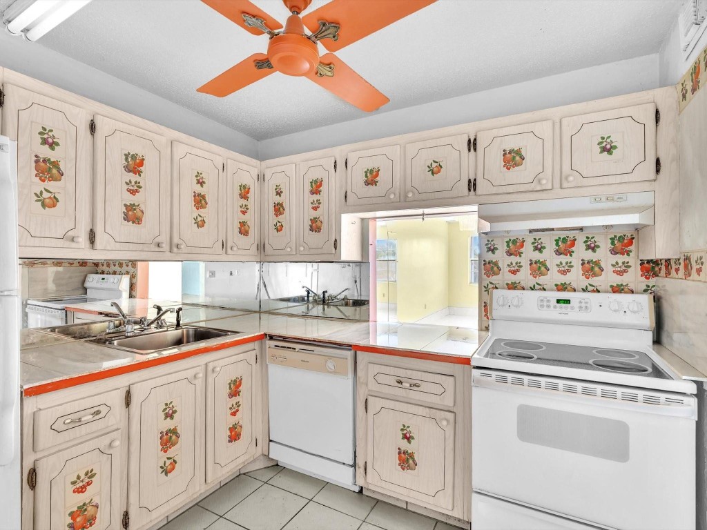 1516 S Lakeside Dr 317