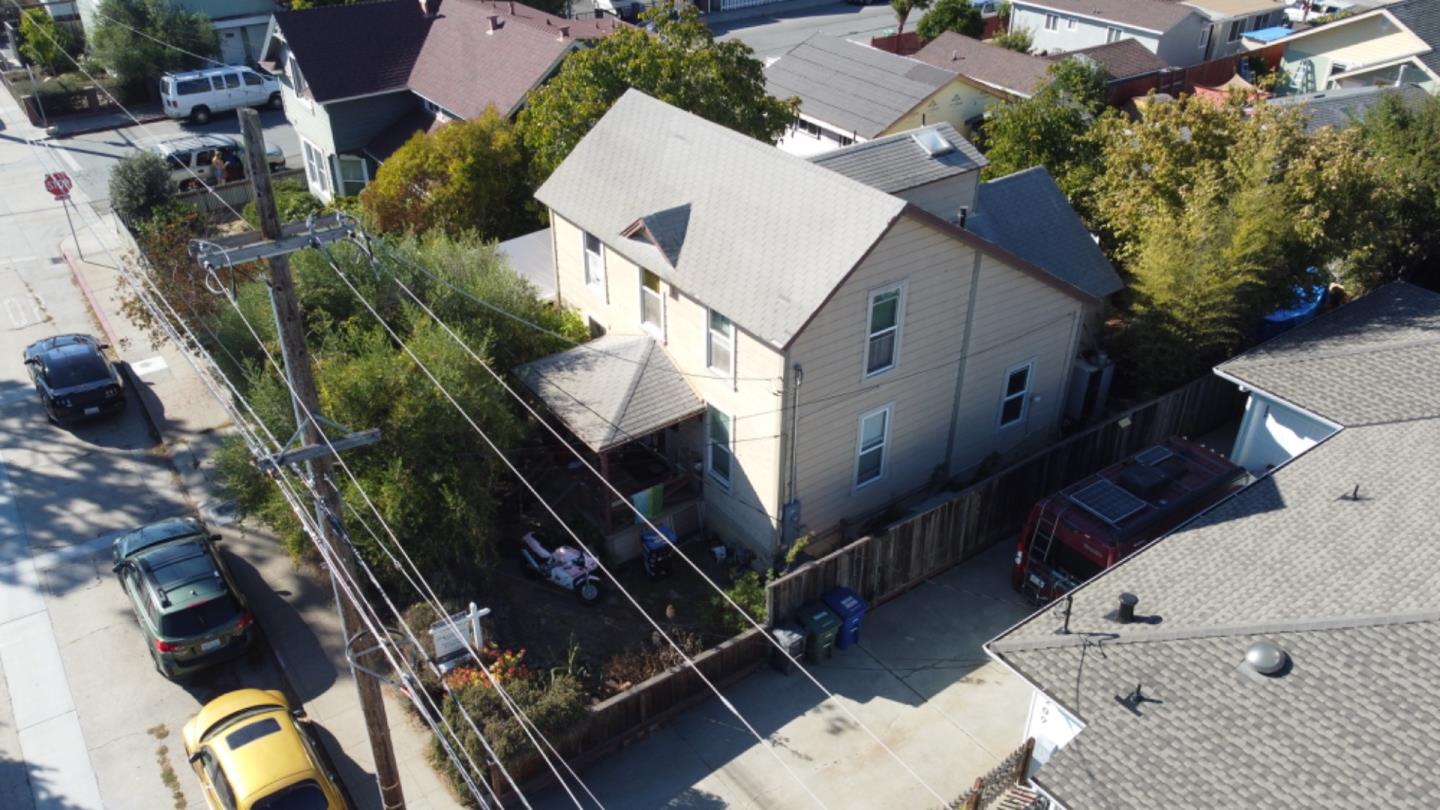 207 Hubbard Street