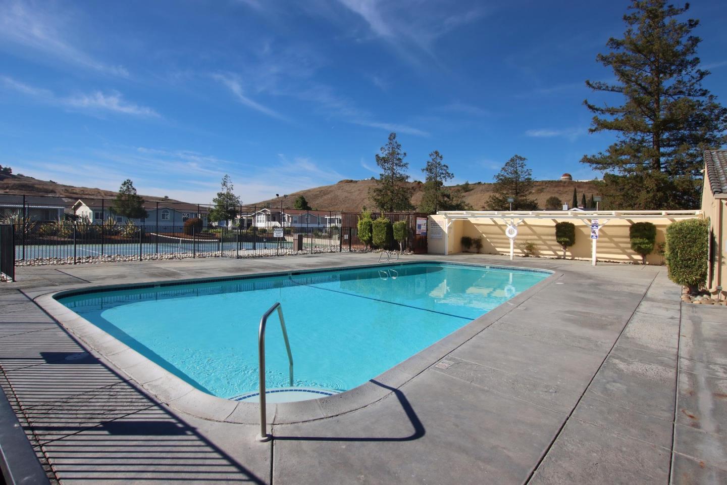 395 Chateau LaSalle Unit: 395