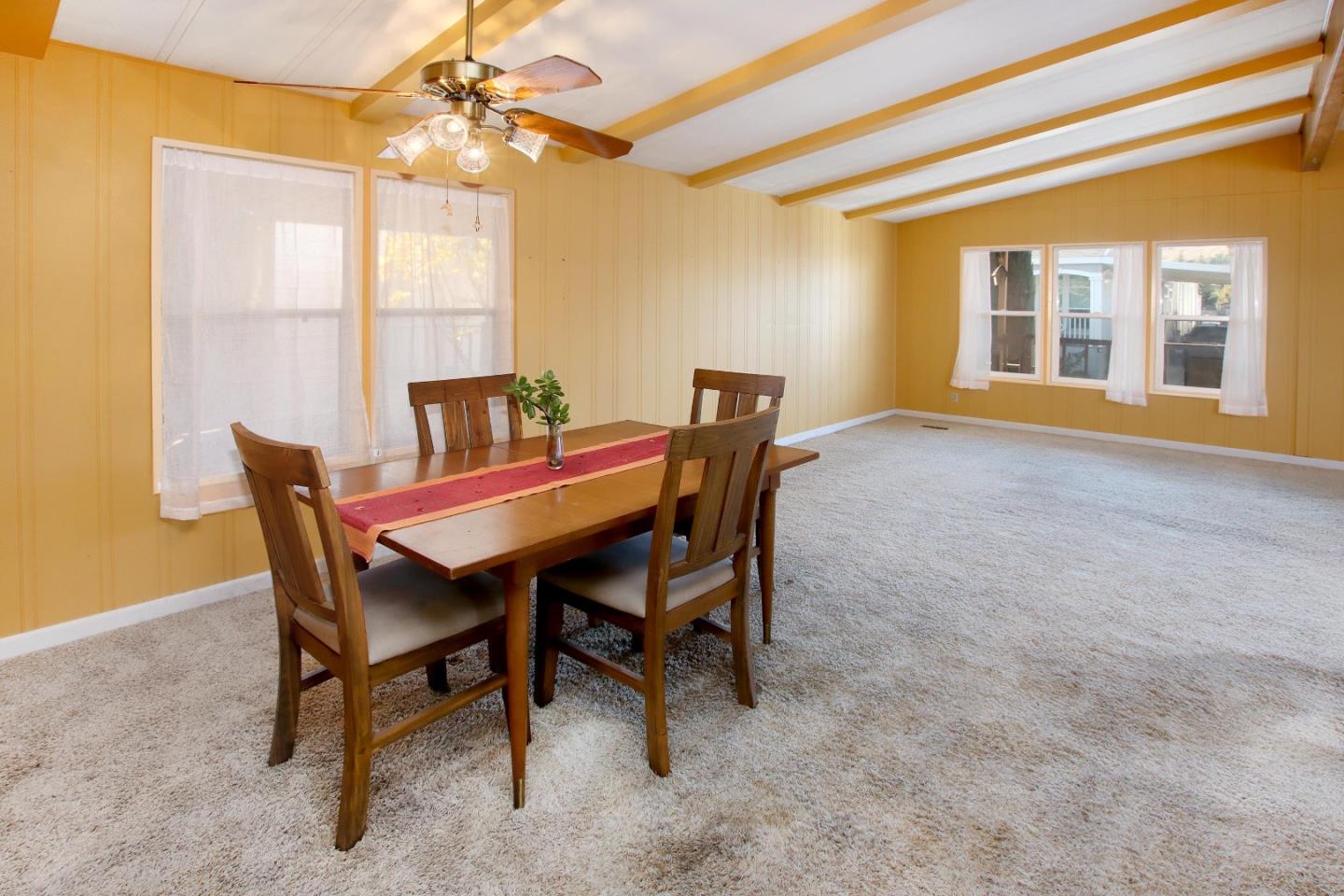 395 Chateau LaSalle Unit: 395