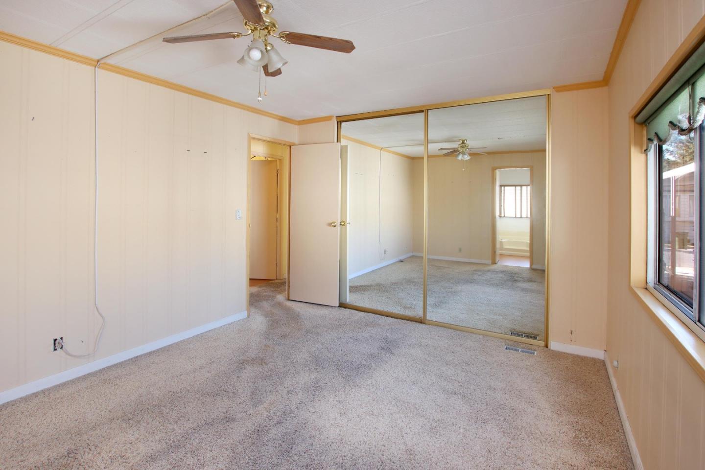 395 Chateau LaSalle Unit: 395