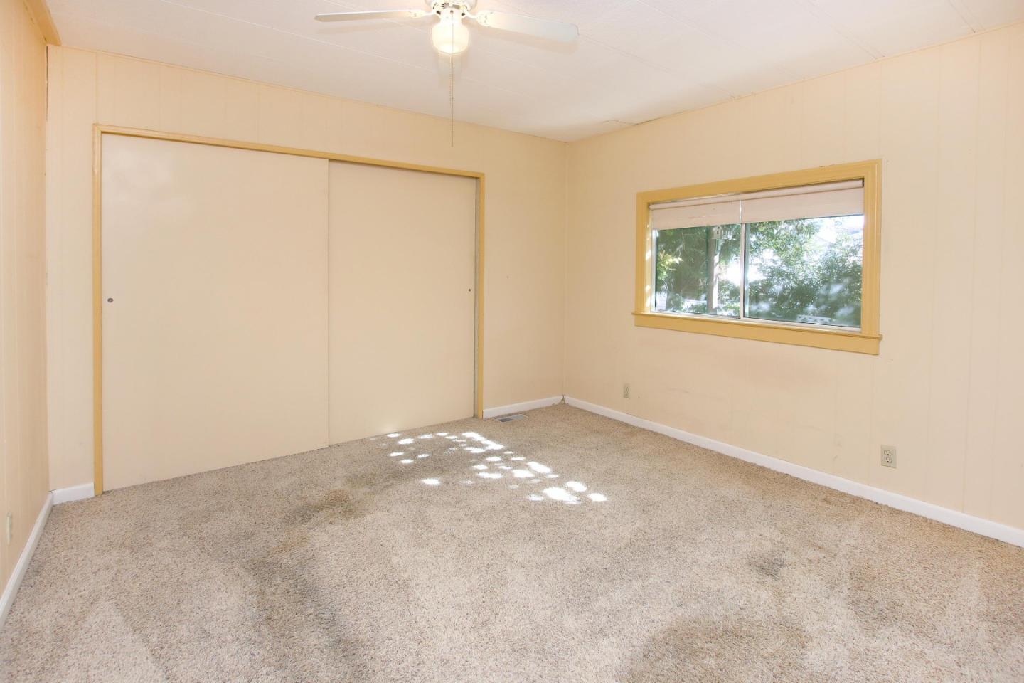 395 Chateau LaSalle Unit: 395
