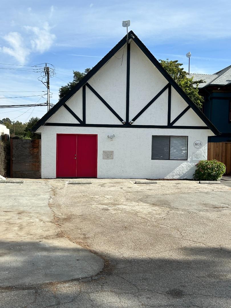 803 River Street