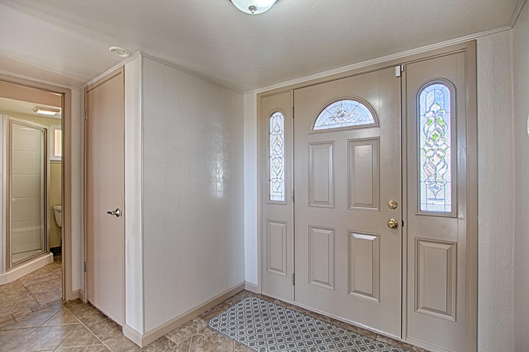 417 Hillcrest Drive
