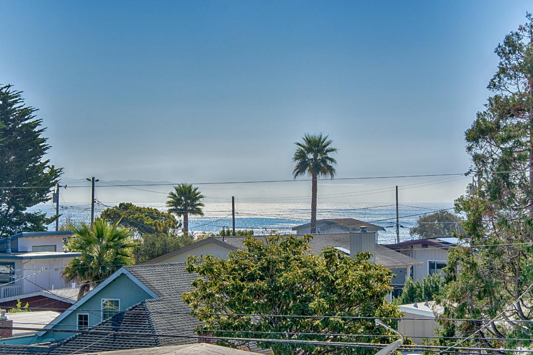 417 Hillcrest Drive