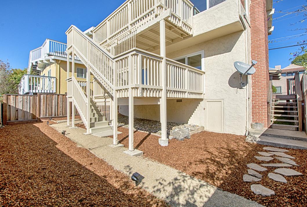 417 Hillcrest Drive