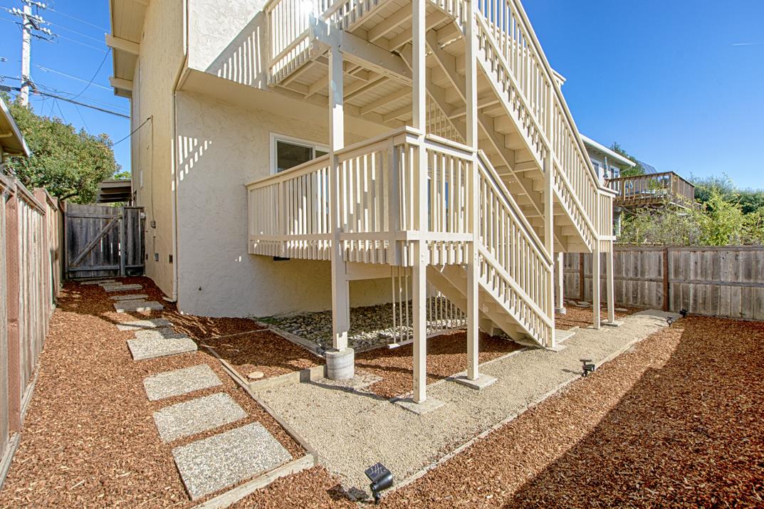 417 Hillcrest Drive