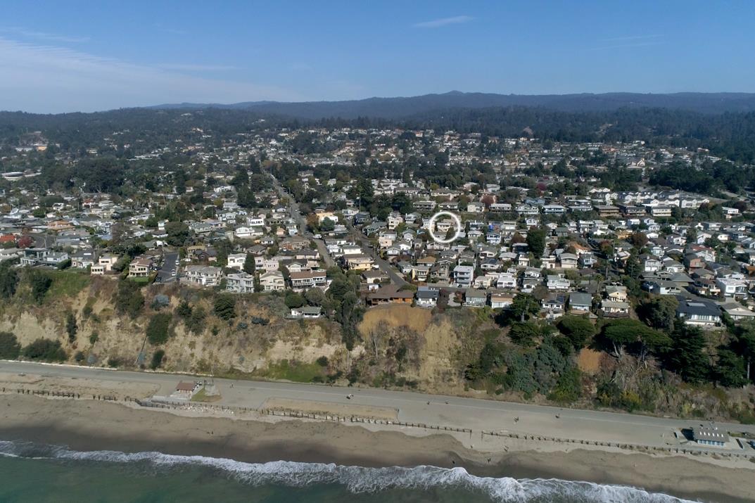 417 Hillcrest Drive