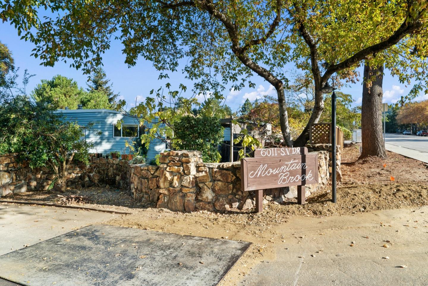6011 Scotts Valley Drive Unit: 40