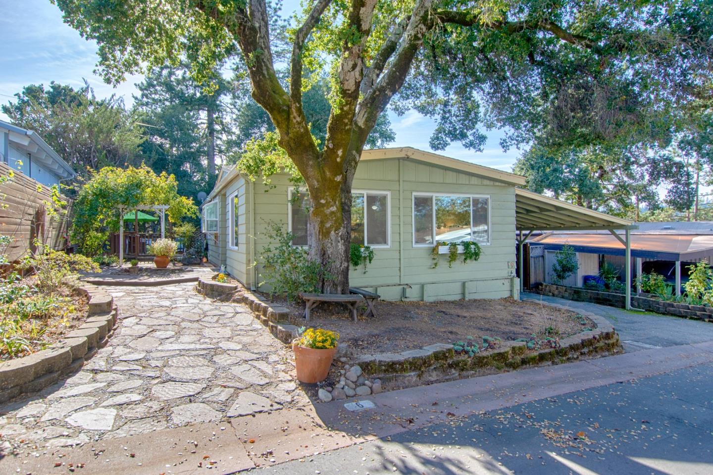 552 Bean Creek Road Unit: 6