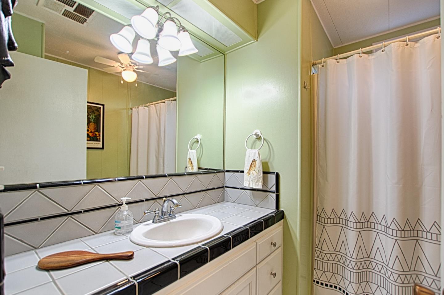 552 Bean Creek Road Unit: 6