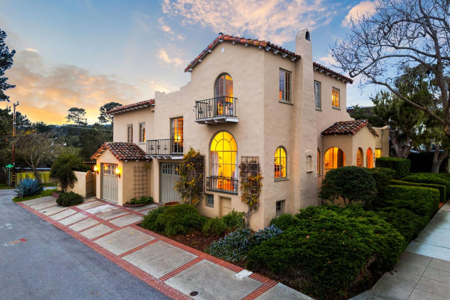 903 Jefferson Street