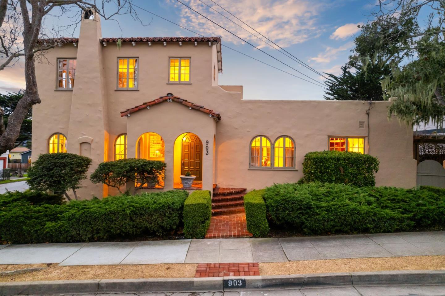 903 Jefferson Street
