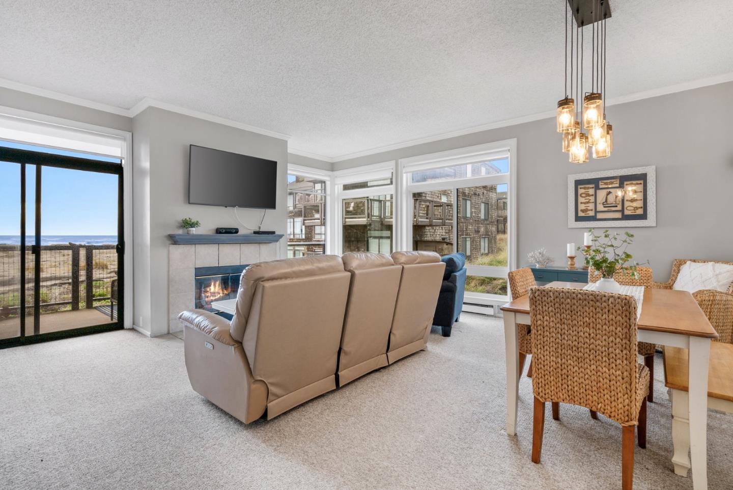 58 Pelican Point