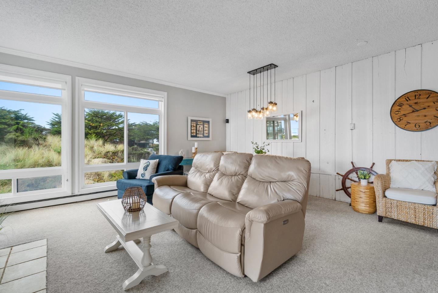 58 Pelican Point