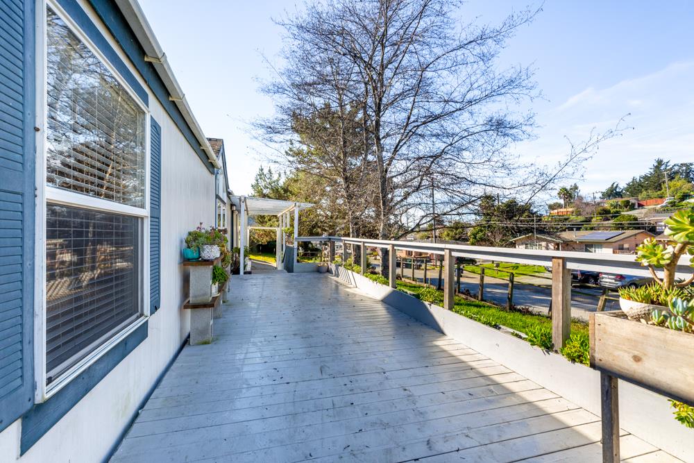 20 Las Lomas Drive