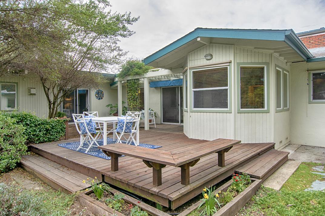 6 Oak Road