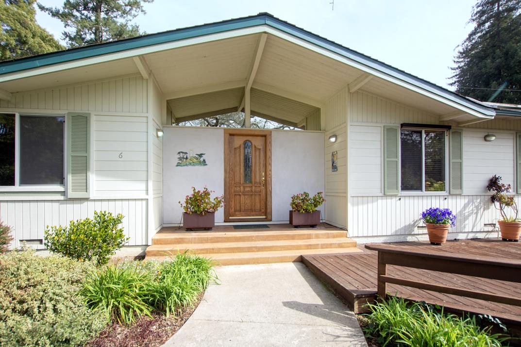 6 Oak Road