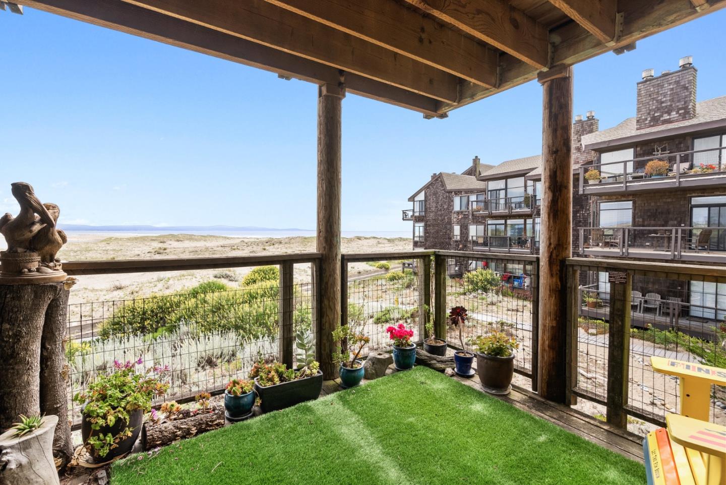 78 Pelican Point