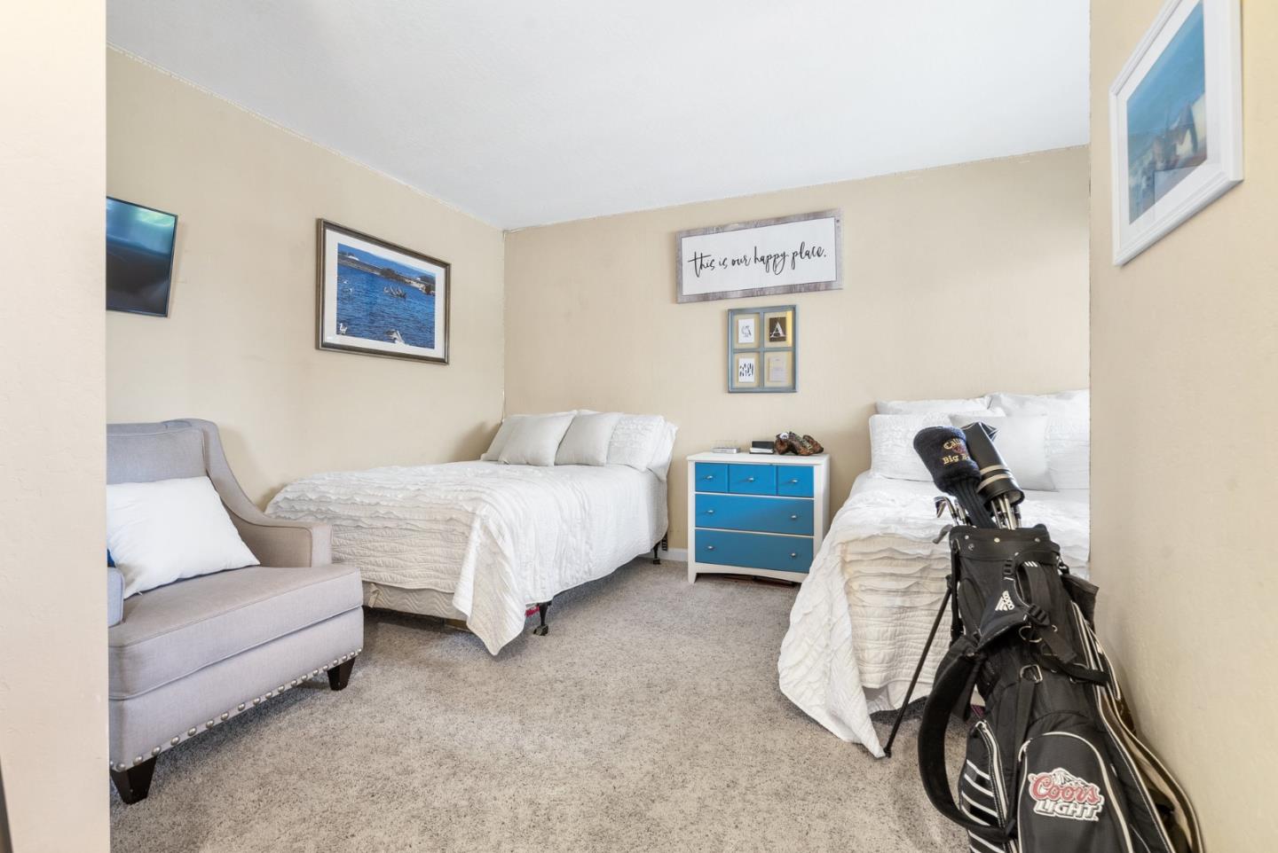 78 Pelican Point