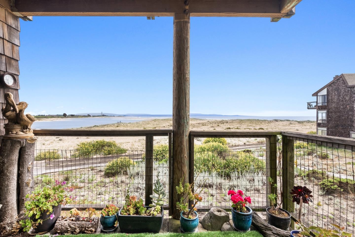 78 Pelican Point