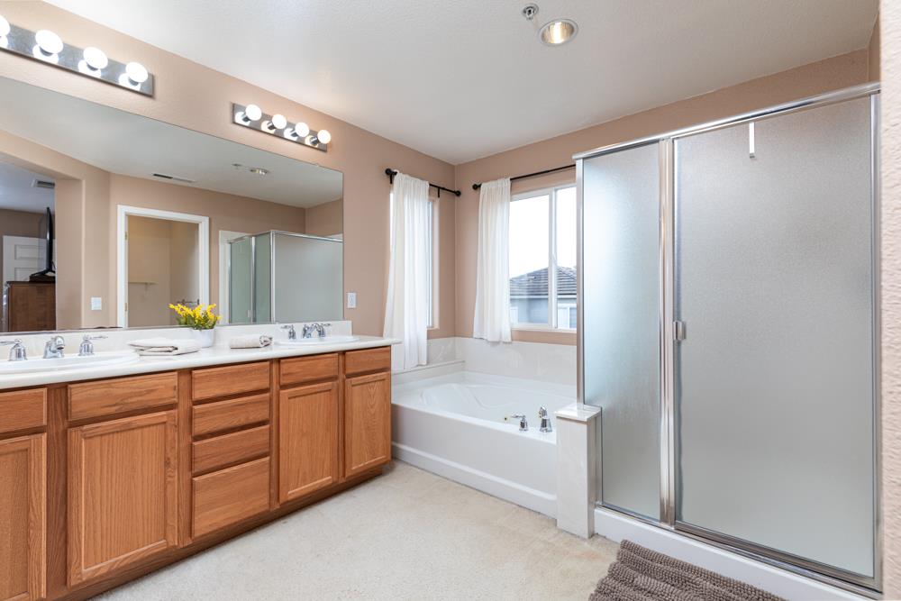 35 Vista Verde Circle