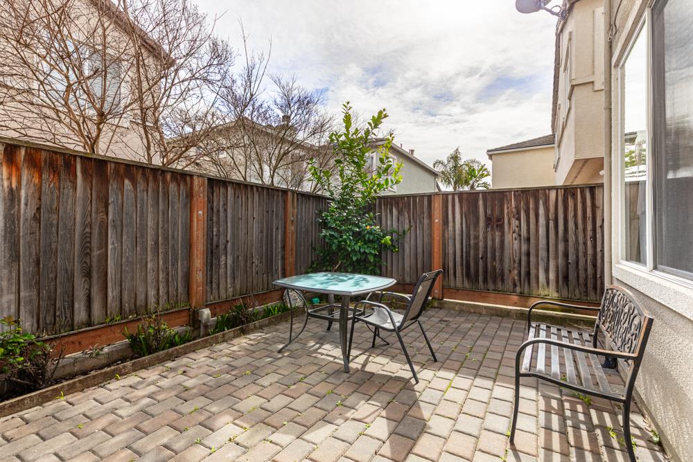 35 Vista Verde Circle