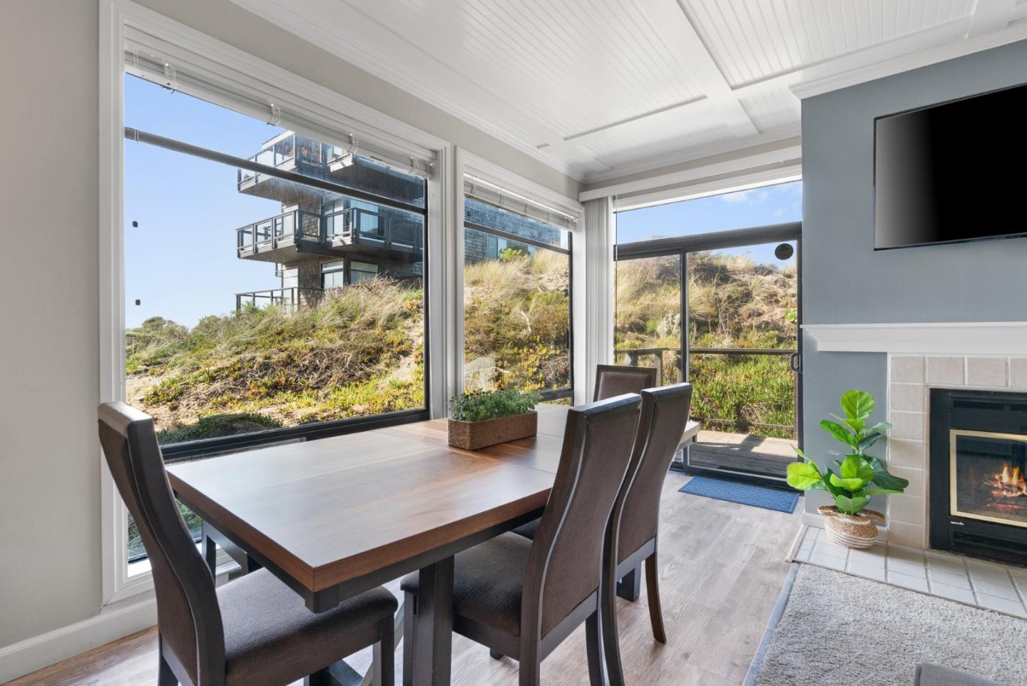 50 Pelican Point