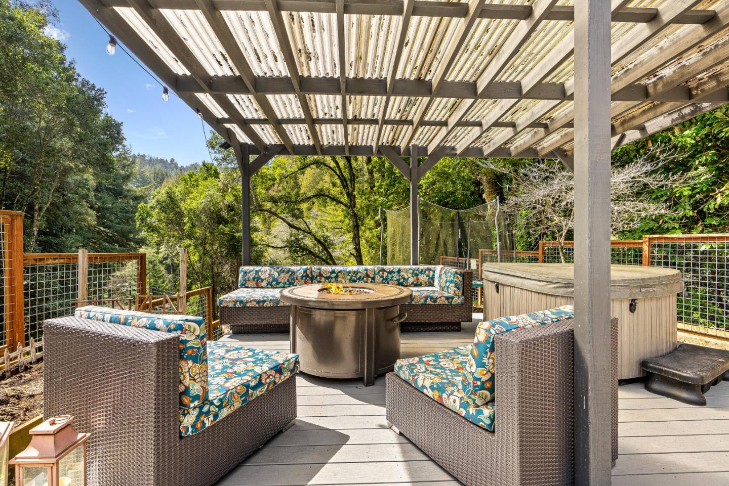 722 Eureka Canyon Road