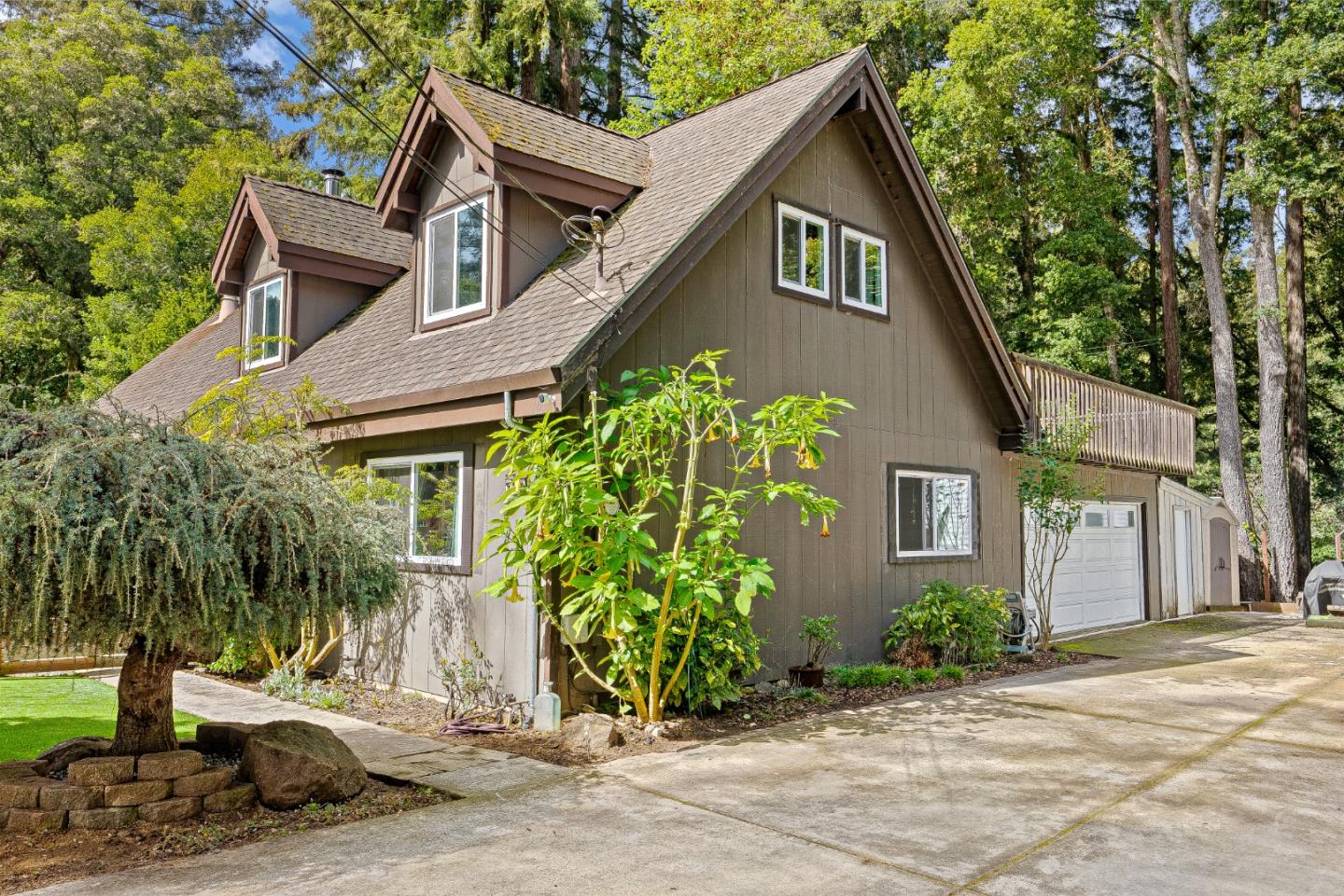 722 Eureka Canyon Road